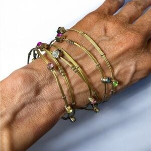 Wire bangles, gold plated squares w/cubic zirconia, semi precious stones 🩷💚🩵🧡💙💜💛
